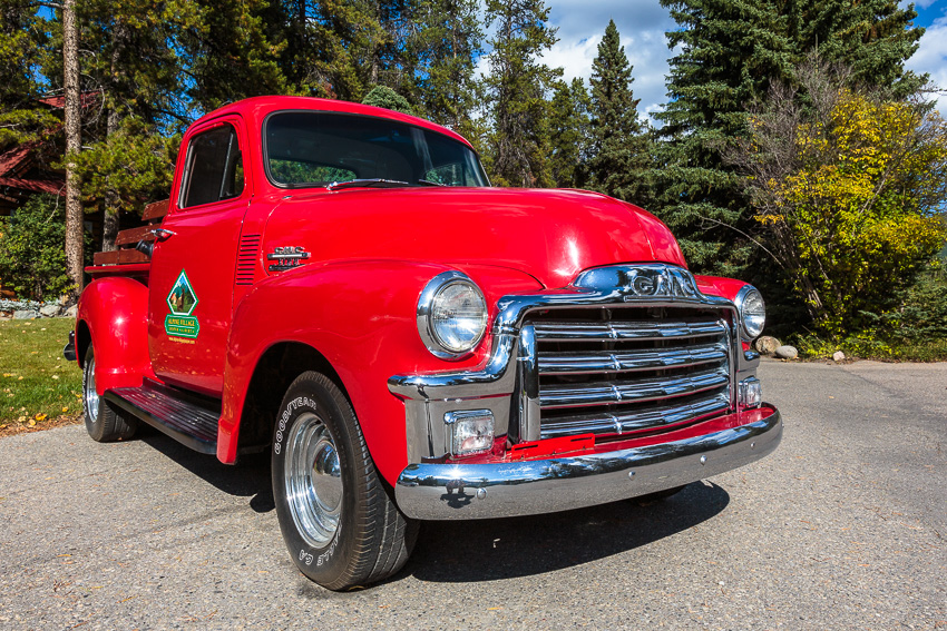 Roter Truck irgendwo in Kanada
